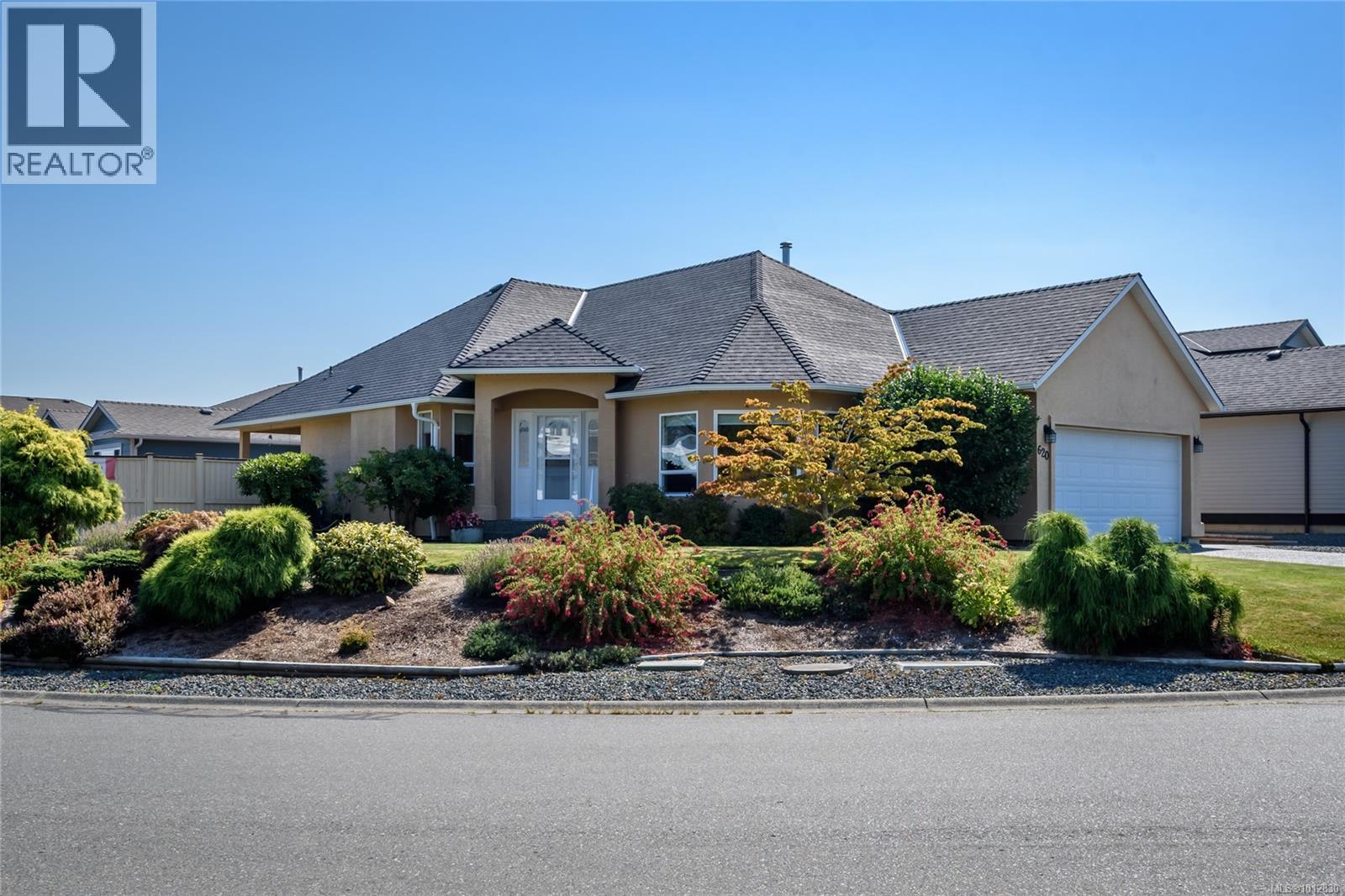 620 Banks Ave W, Parksville