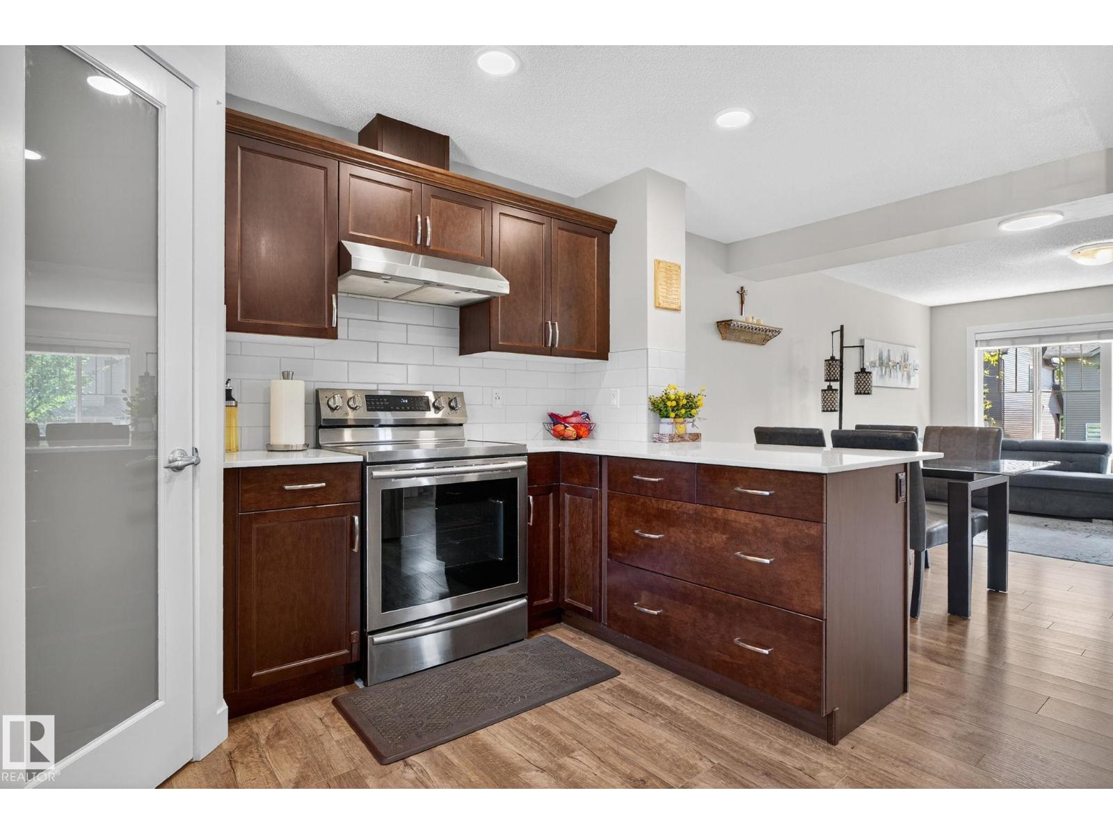 Photo 14 of 10 1005 Graydon Hill Bv Sw, Edmonton AB