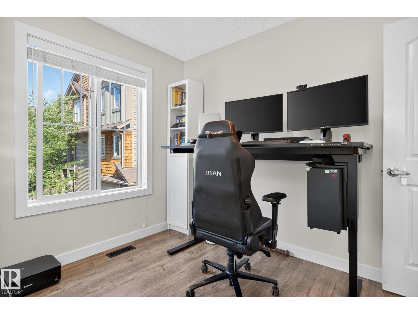 Photo 17 of 10 1005 Graydon Hill Bv Sw, Edmonton AB