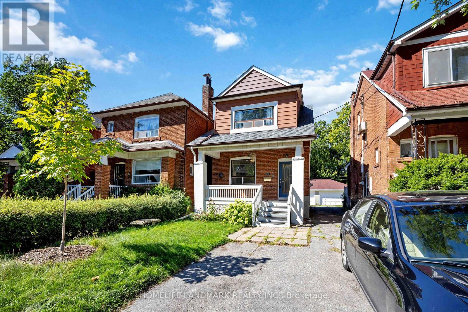Photo 1 of Main 160 Humewood Drive, Toronto ON