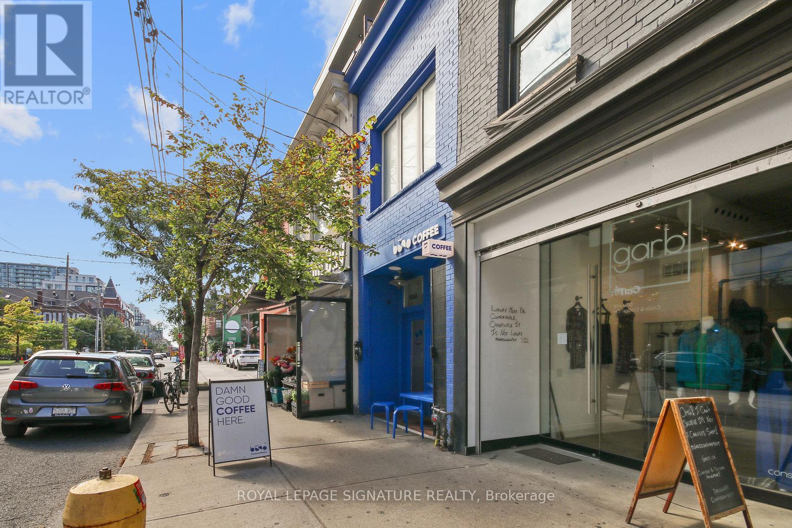 Photo 2 of Upper 1048 Queen Street W, Toronto ON
