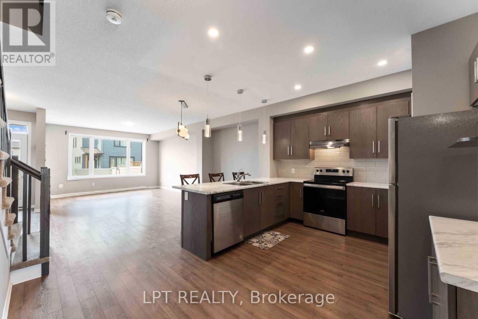 Photo 13 of 381 Cope Drive, Ottawa ON