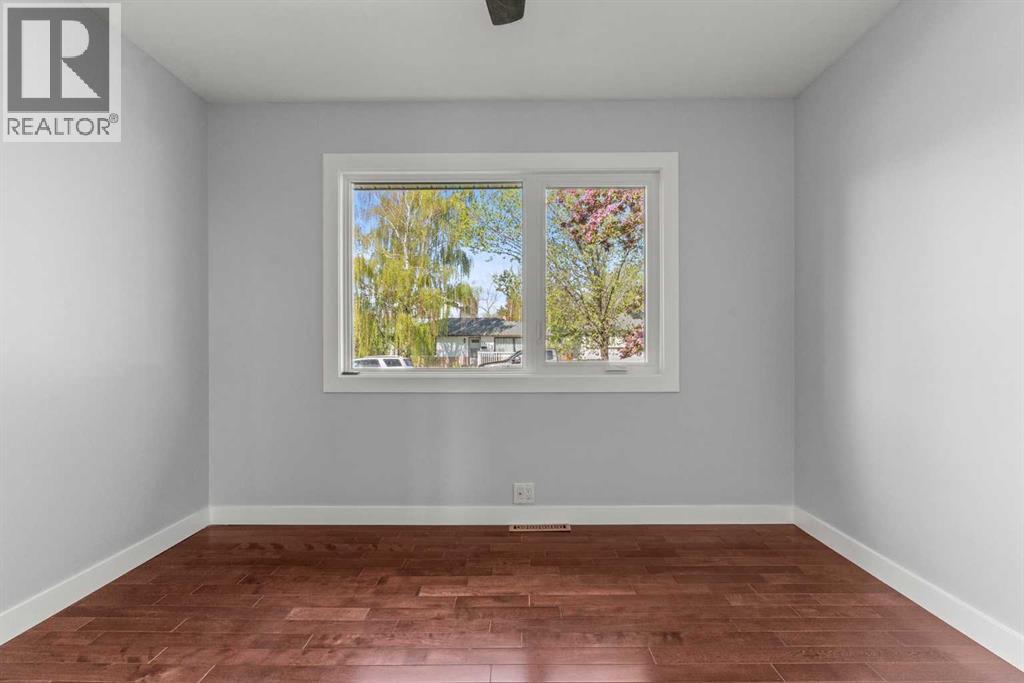 Photo 20 of 7424 Fleetwood Drive Se, Calgary AB