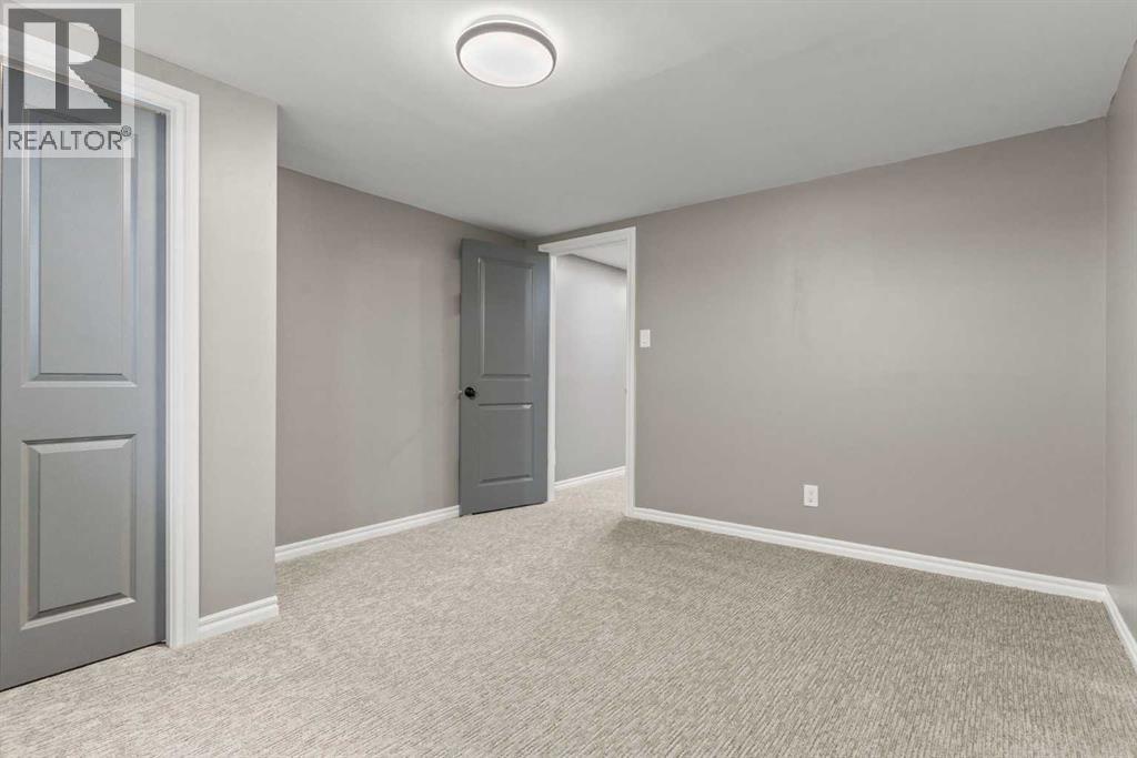 Photo 30 of 7424 Fleetwood Drive Se, Calgary AB