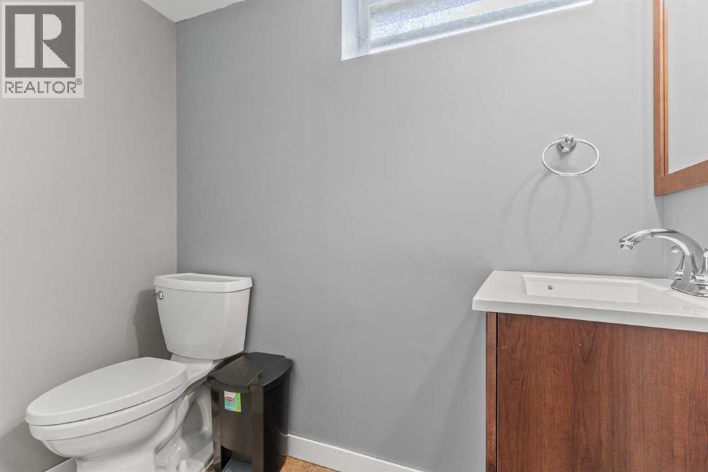 Photo 33 of 7424 Fleetwood Drive Se, Calgary AB
