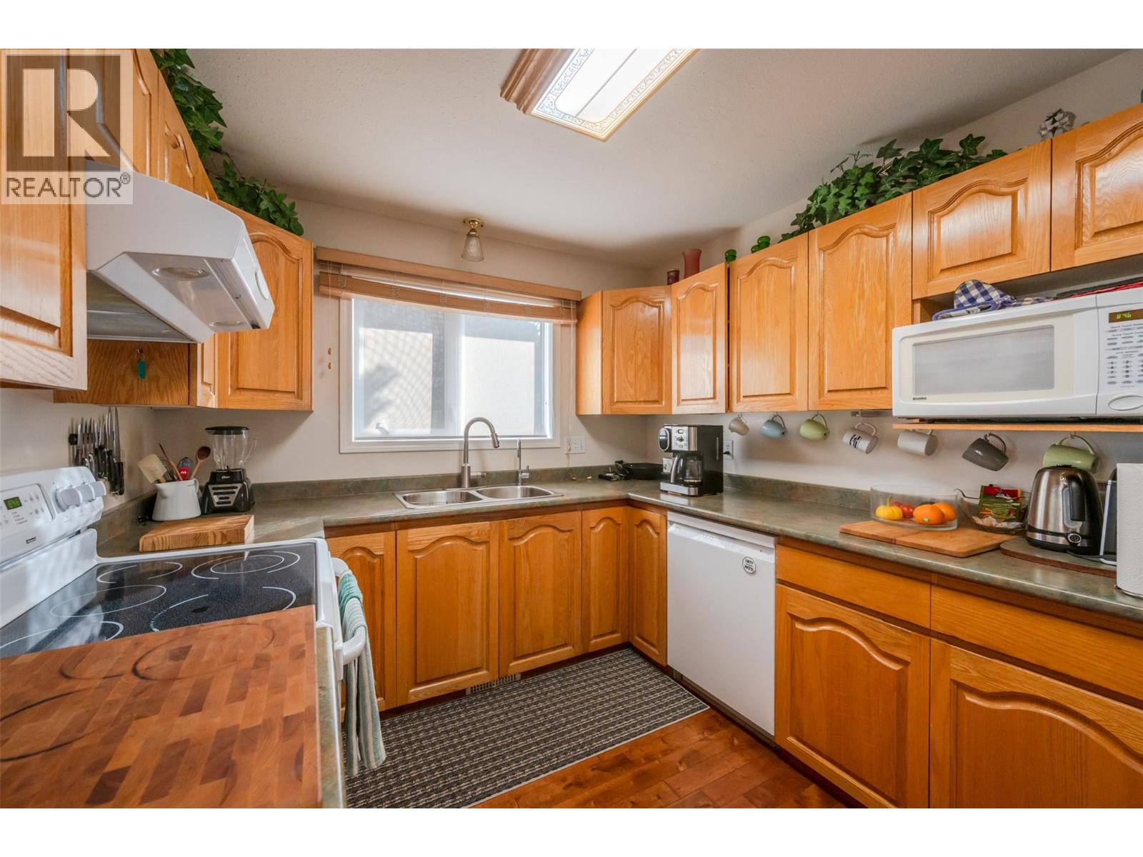  8518 Primrose Lane, Osoyoos