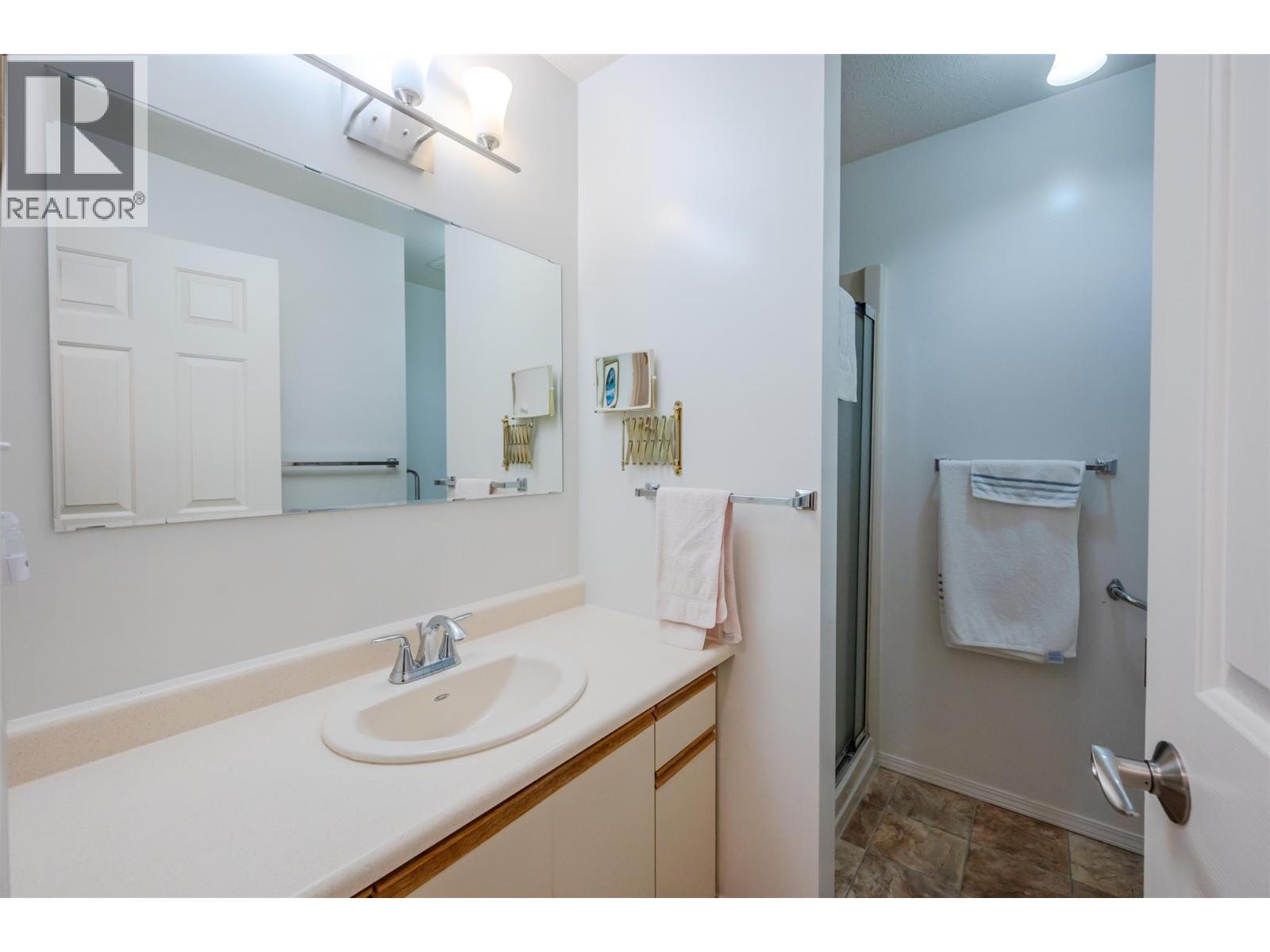  8518 Primrose Lane, Osoyoos