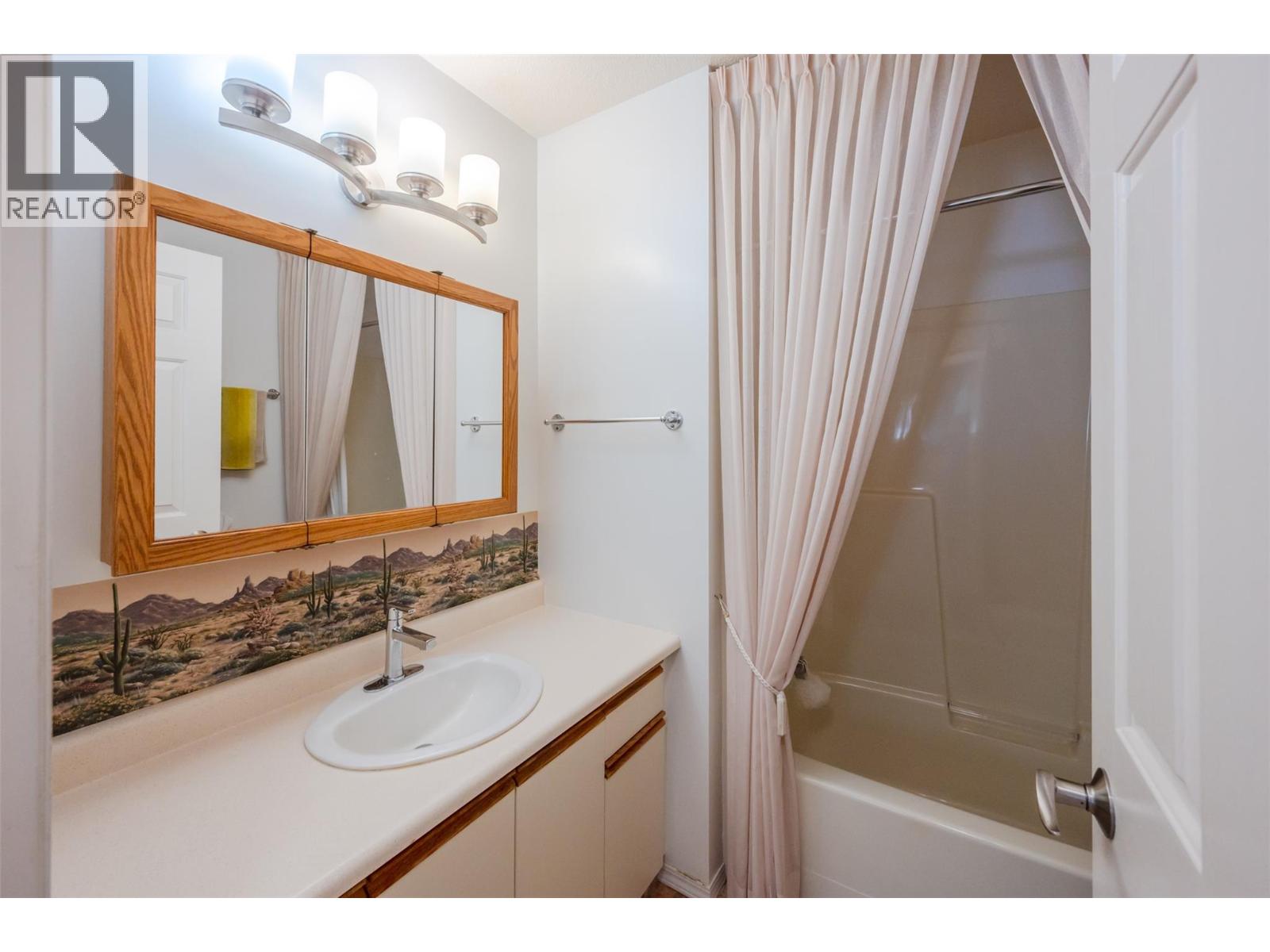  8518 Primrose Lane, Osoyoos