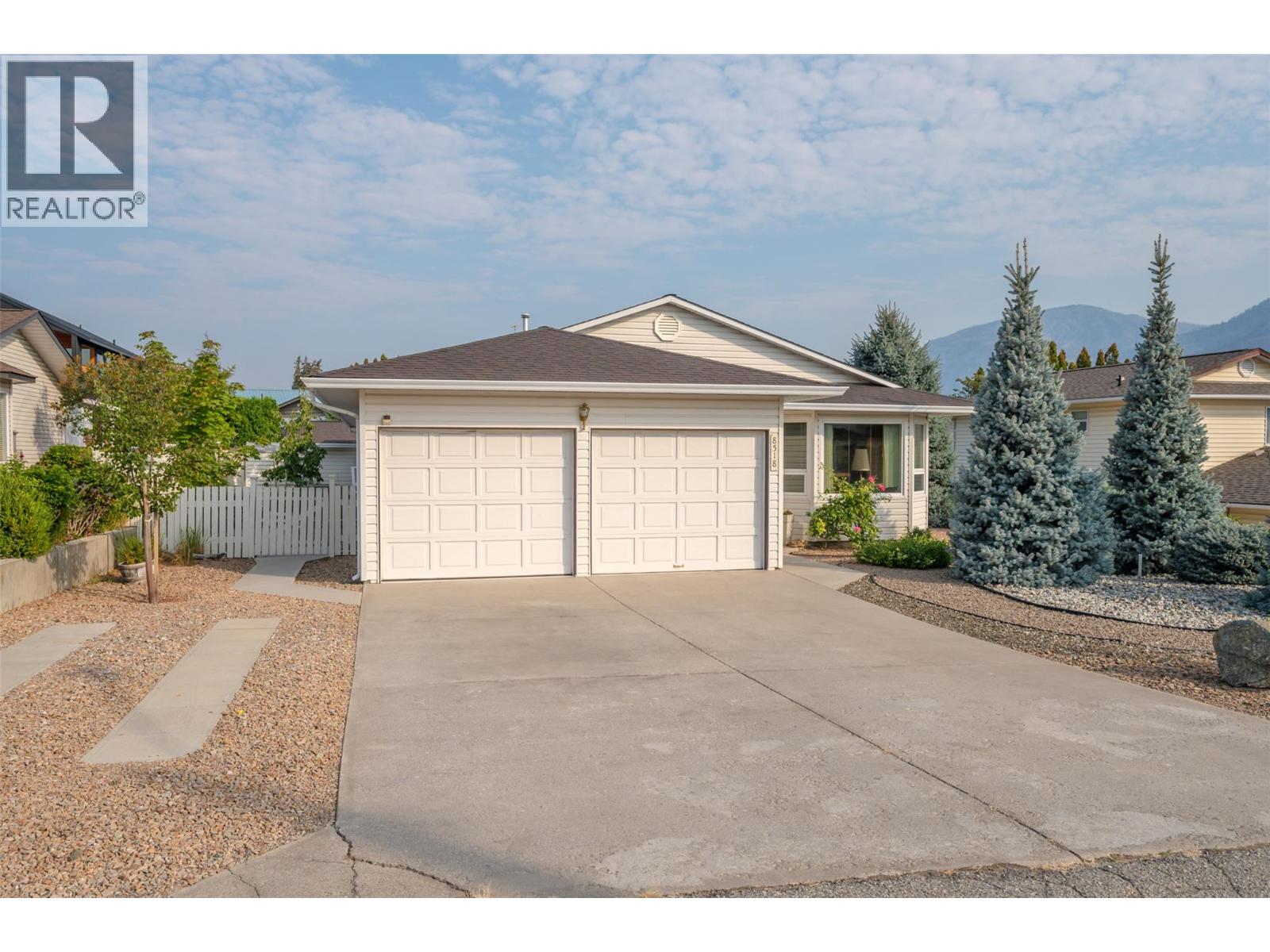  8518 Primrose Lane, Osoyoos