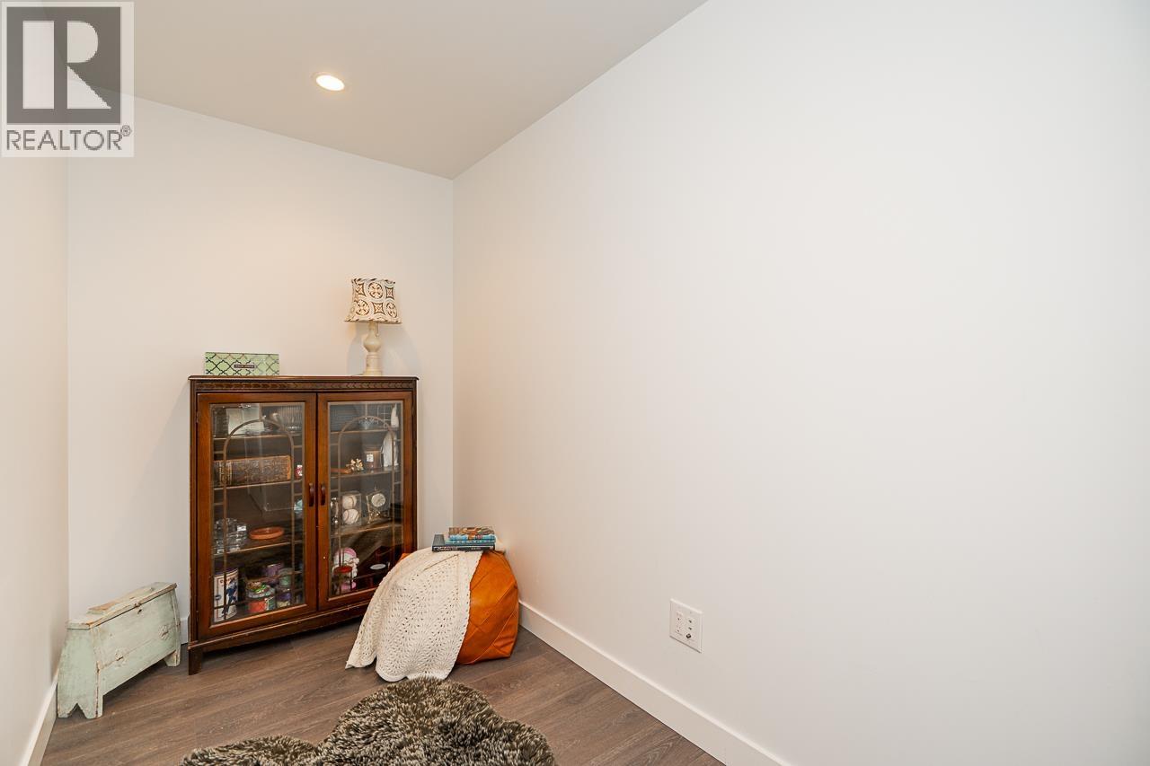 Photo 11 of 610 657 Whiting Way, Coquitlam BC