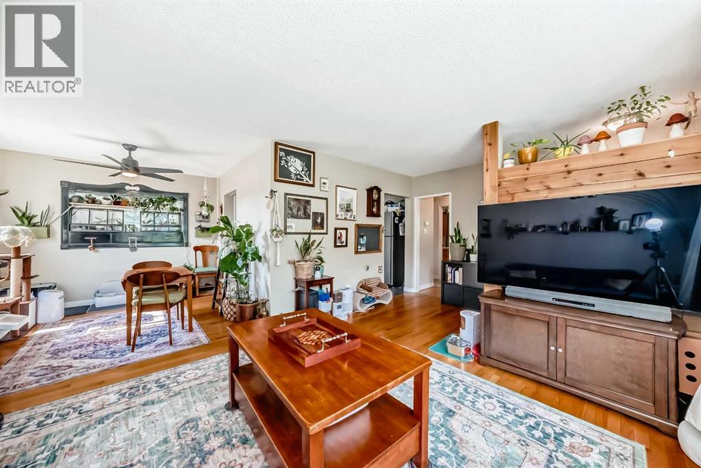 Photo 14 of 1611 Radisson Drive Se, Calgary AB