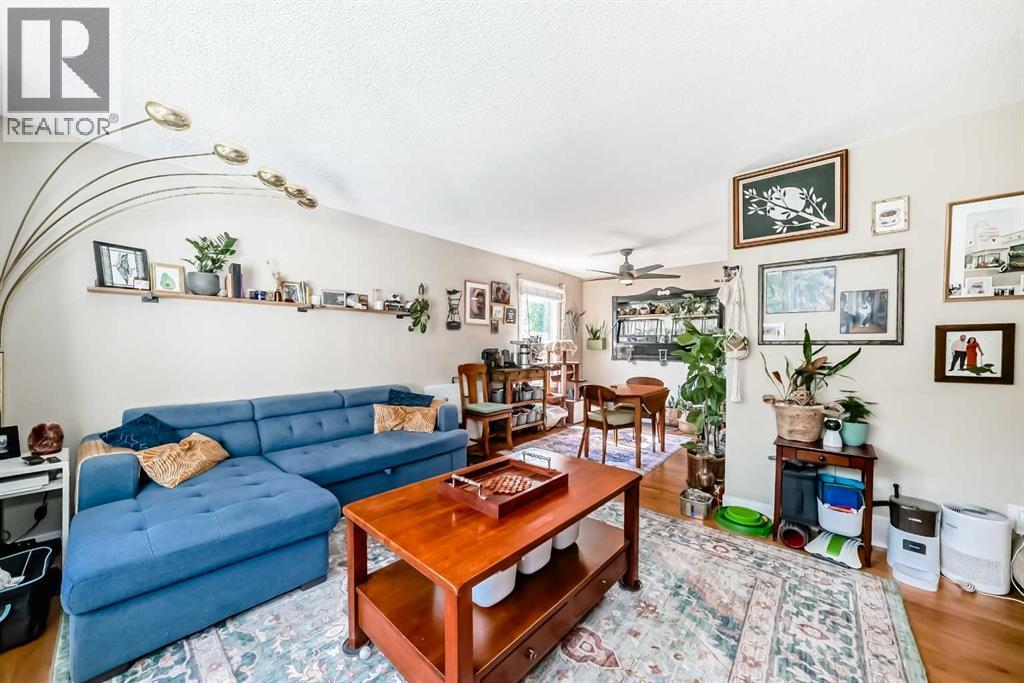 Photo 13 of 1611 Radisson Drive Se, Calgary AB