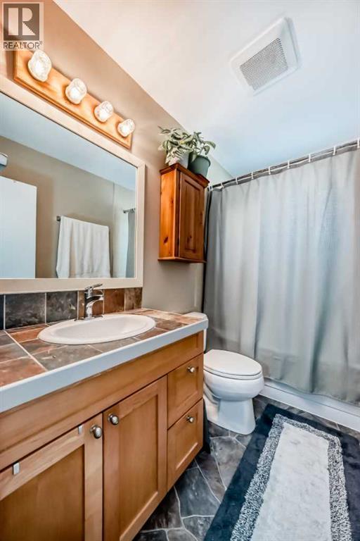 Photo 21 of 1611 Radisson Drive Se, Calgary AB