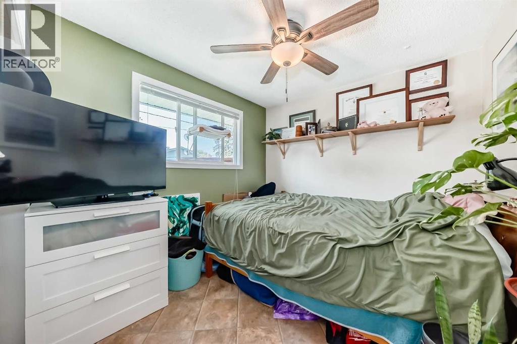 Photo 19 of 1611 Radisson Drive Se, Calgary AB