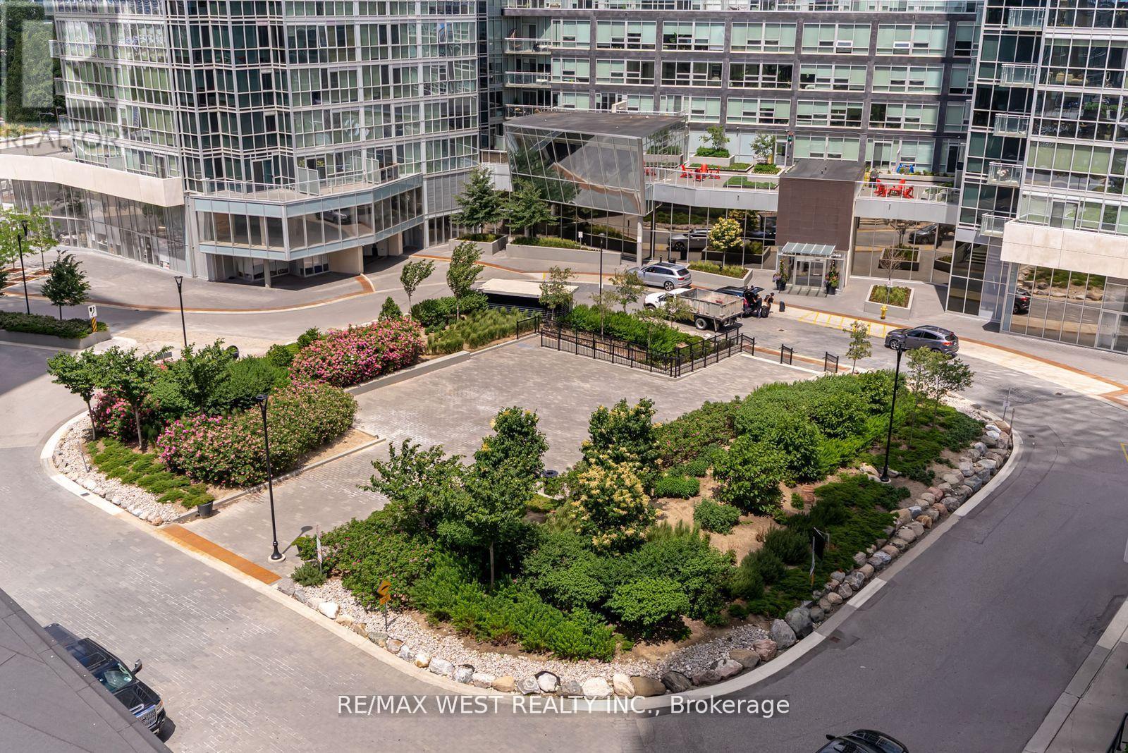 Photo 24 of 606 2900 Highway 7 Road, Vaughan ON