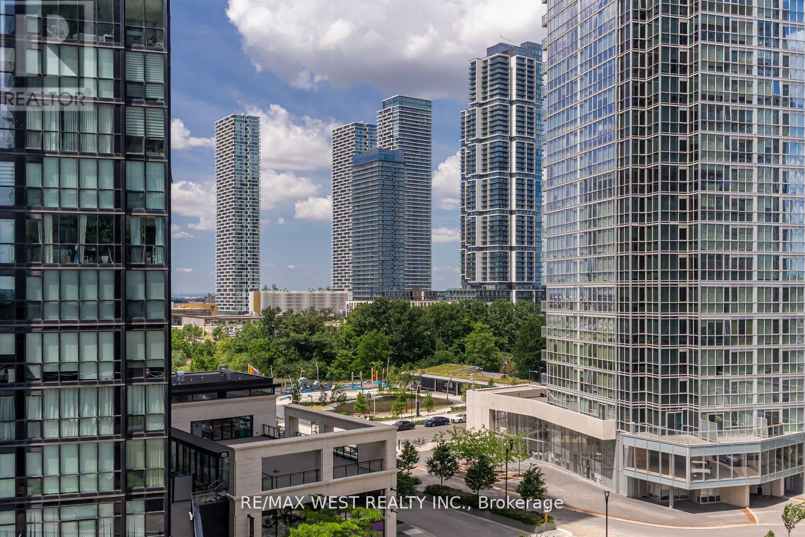 Photo 25 of 606 2900 Highway 7 Road, Vaughan ON
