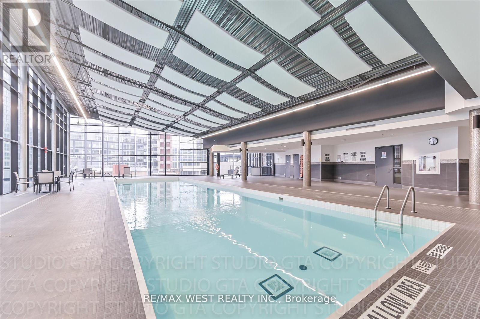 Photo 31 of 606 2900 Highway 7 Road, Vaughan ON