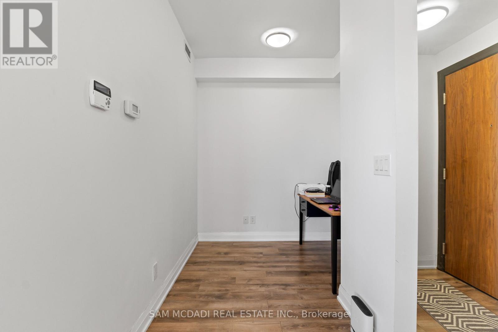 Photo 17 of 1109 36 Park Lawn Road, Toronto ON