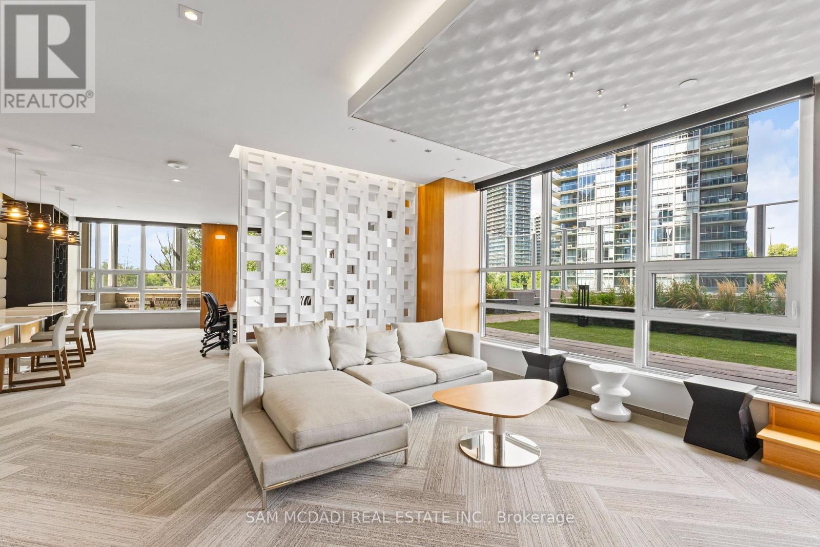Photo 20 of 1109 36 Park Lawn Road, Toronto ON