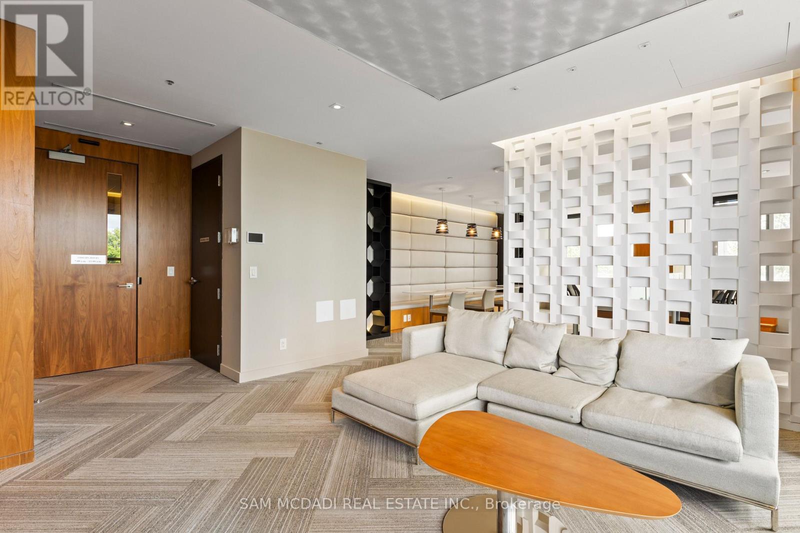 Photo 21 of 1109 36 Park Lawn Road, Toronto ON