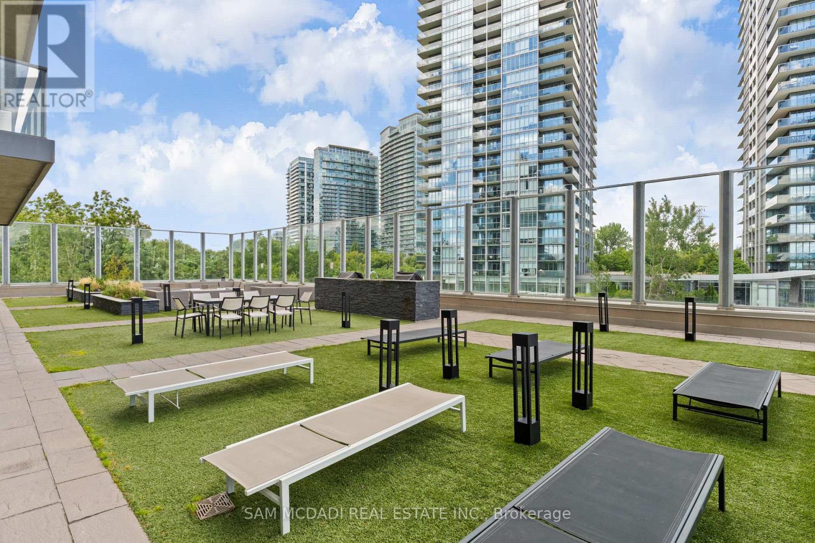 Photo 26 of 1109 36 Park Lawn Road, Toronto ON