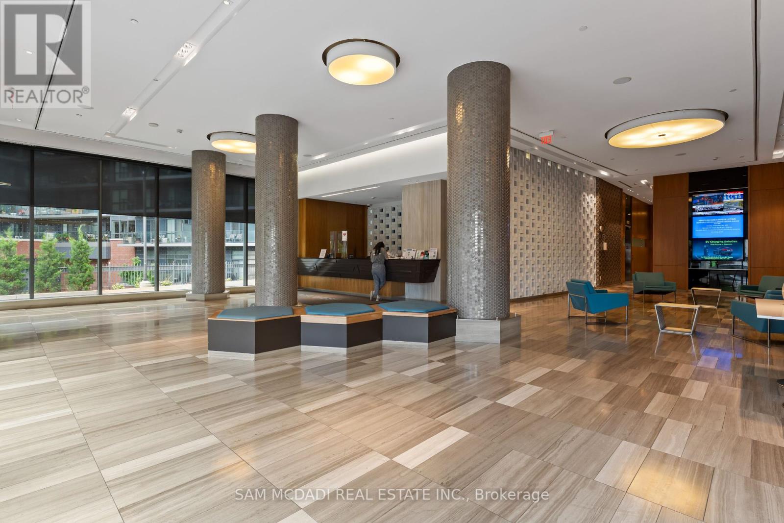 Photo 32 of 1109 36 Park Lawn Road, Toronto ON