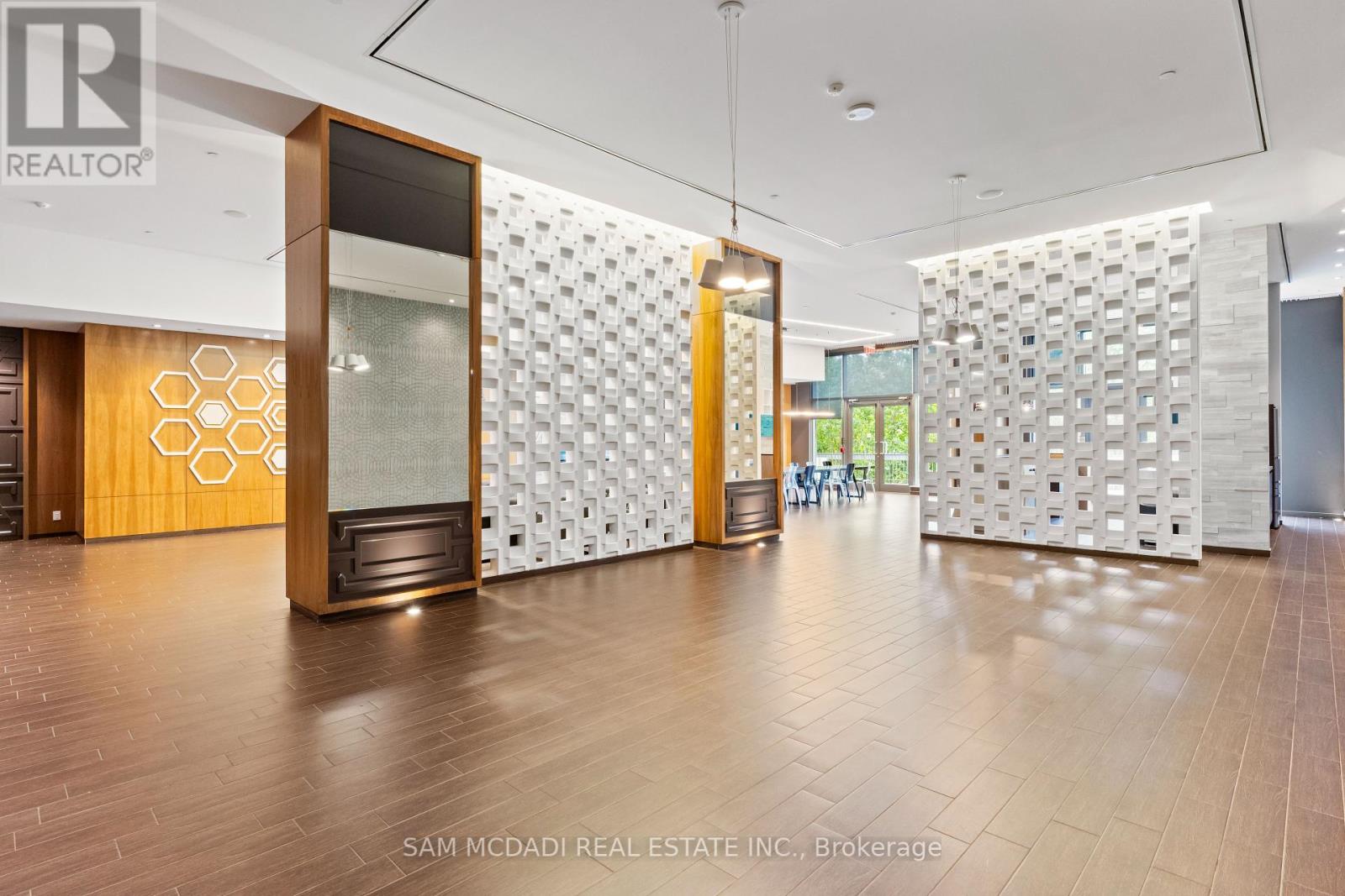 Photo 33 of 1109 36 Park Lawn Road, Toronto ON