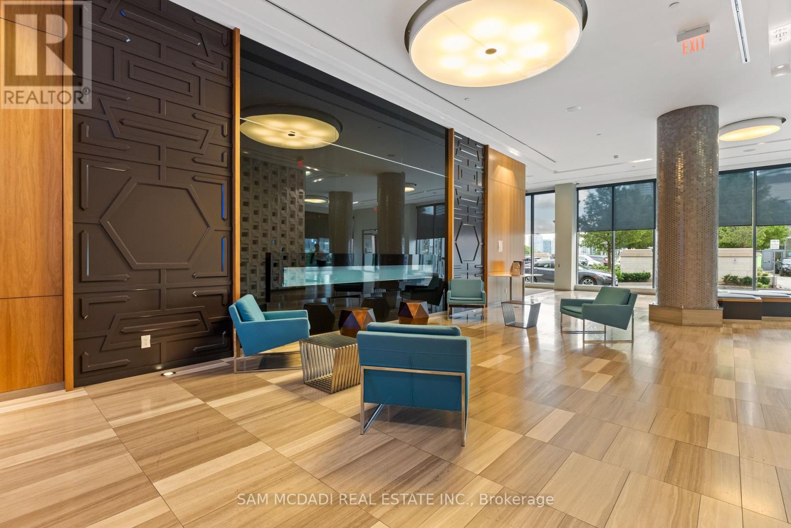 Photo 38 of 1109 36 Park Lawn Road, Toronto ON