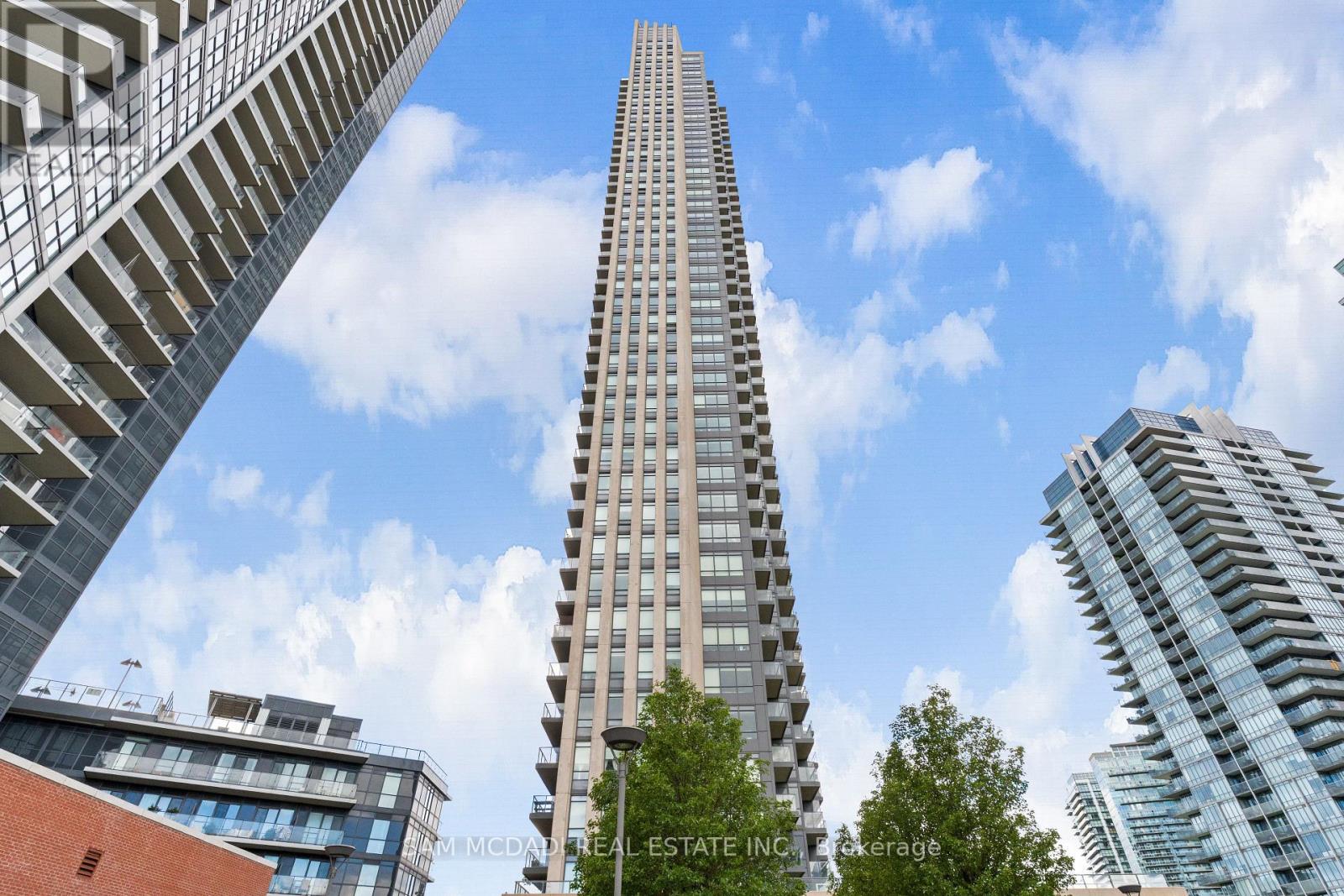 Photo 41 of 1109 36 Park Lawn Road, Toronto ON