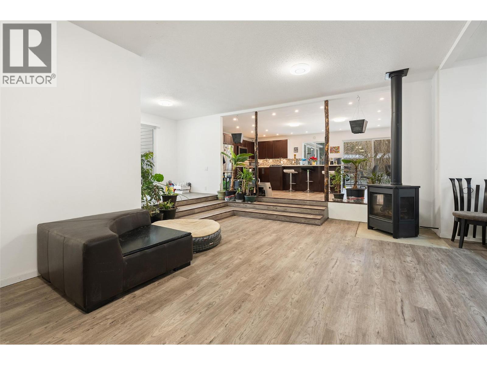 3023 Highway 3, Hedley