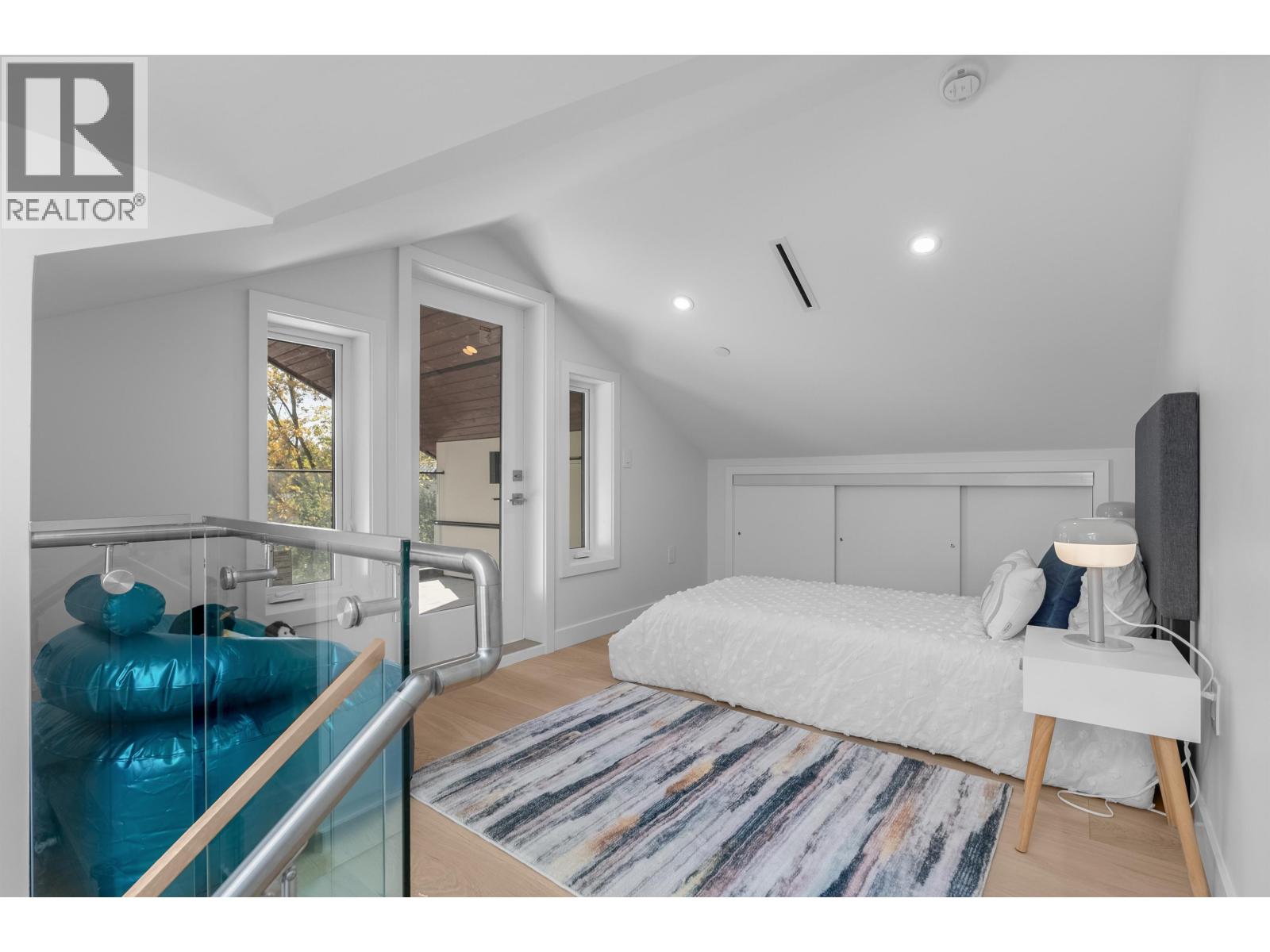 Photo 19 of 1 4215 W 13 Th Avenue, Vancouver BC