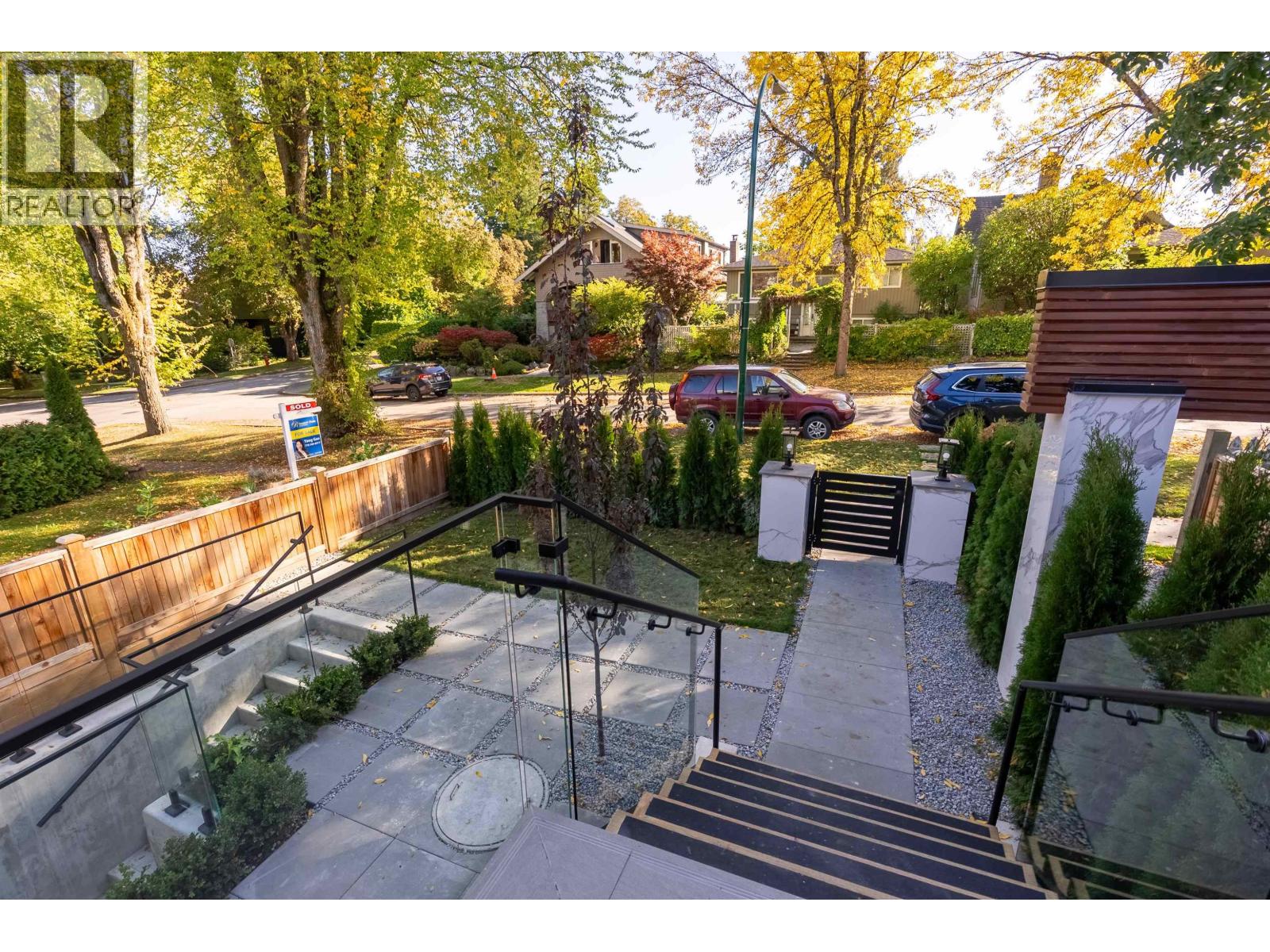 Photo 28 of 1 4215 W 13 Th Avenue, Vancouver BC