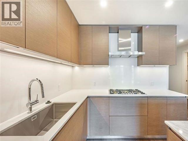 Photo 12 of 303 3639 W 16th Avenue, Vancouver BC