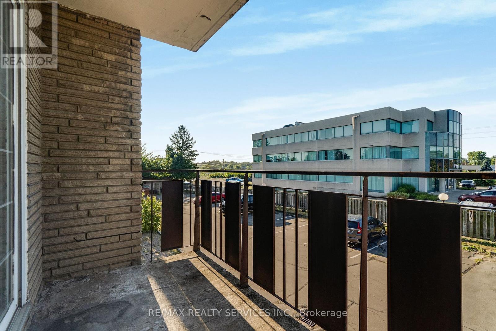 Photo 21 of 202 4218 Portage Road, Niagara Falls ON