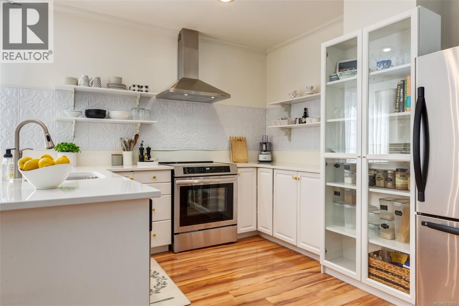 Photo 13 of 536 Bradley St, Nanaimo BC
