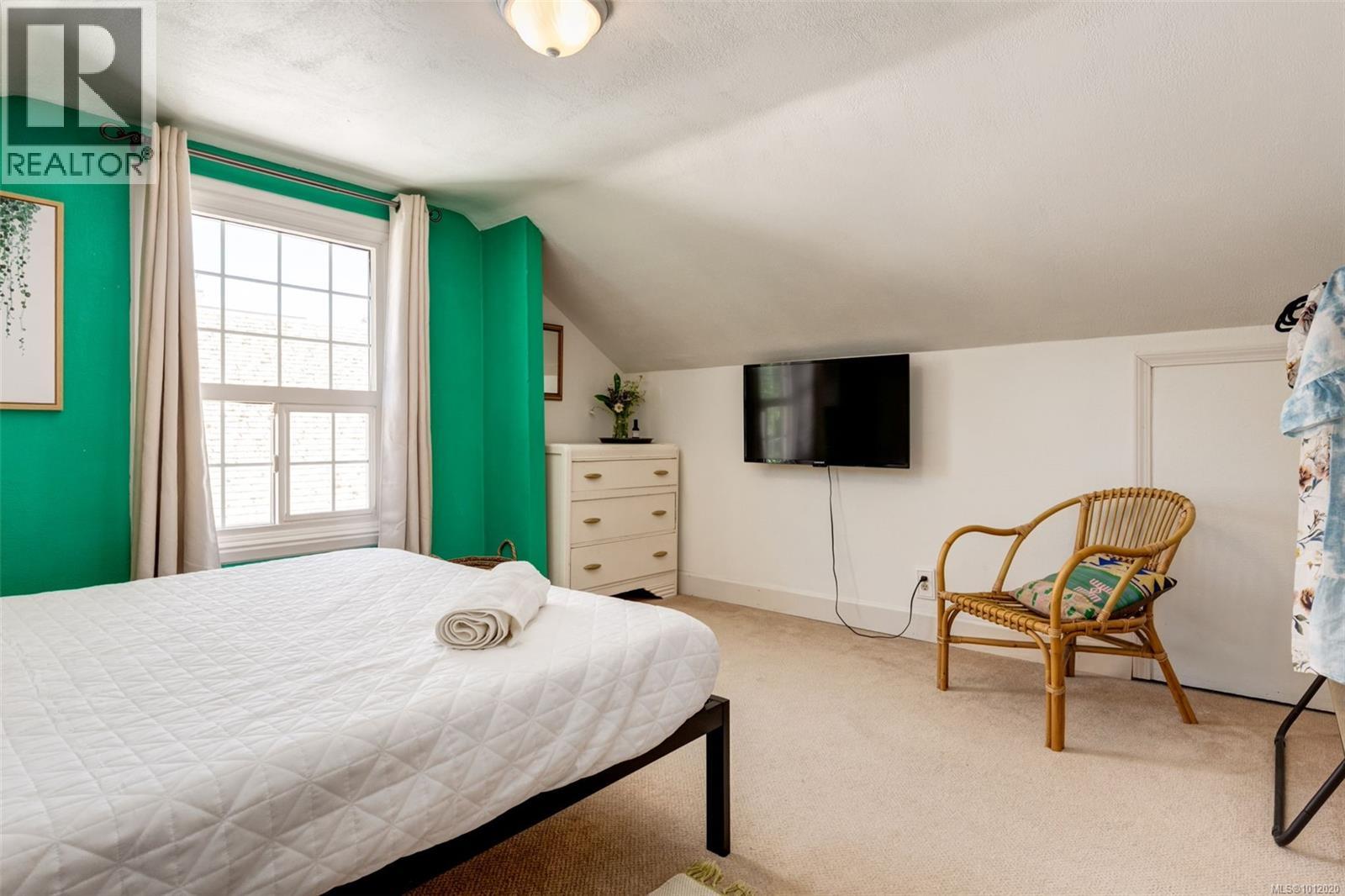 Photo 32 of 536 Bradley St, Nanaimo BC