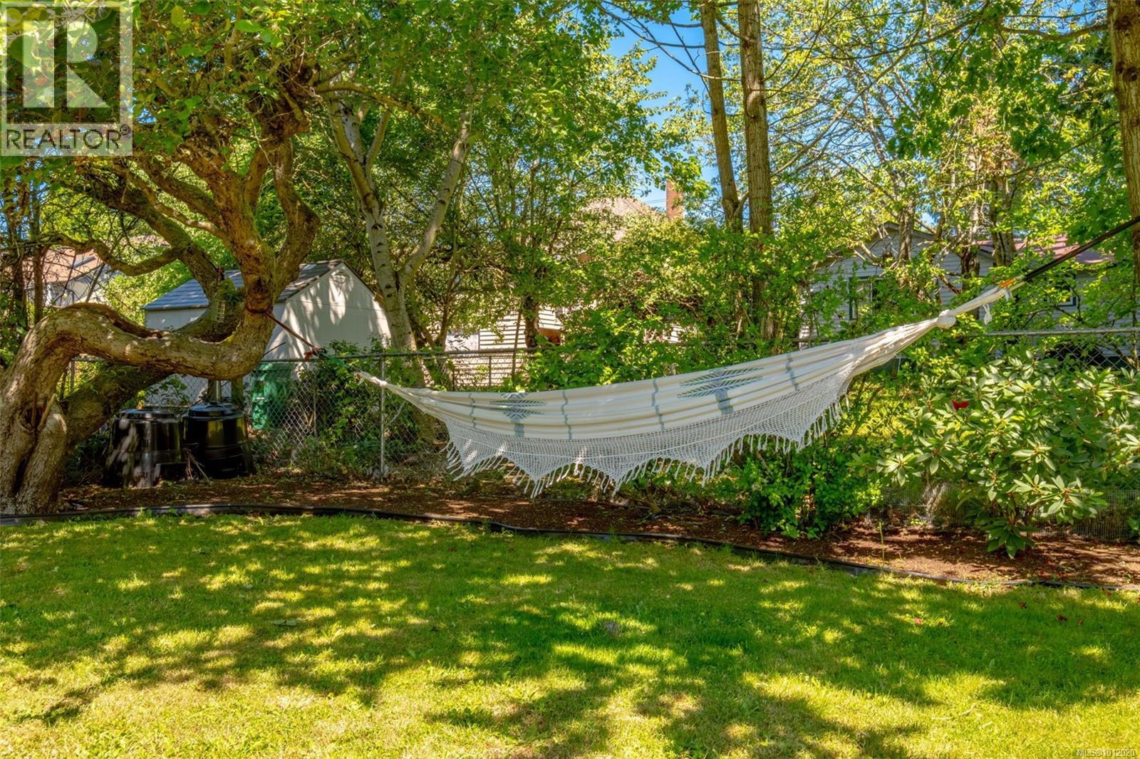 Photo 38 of 536 Bradley St, Nanaimo BC