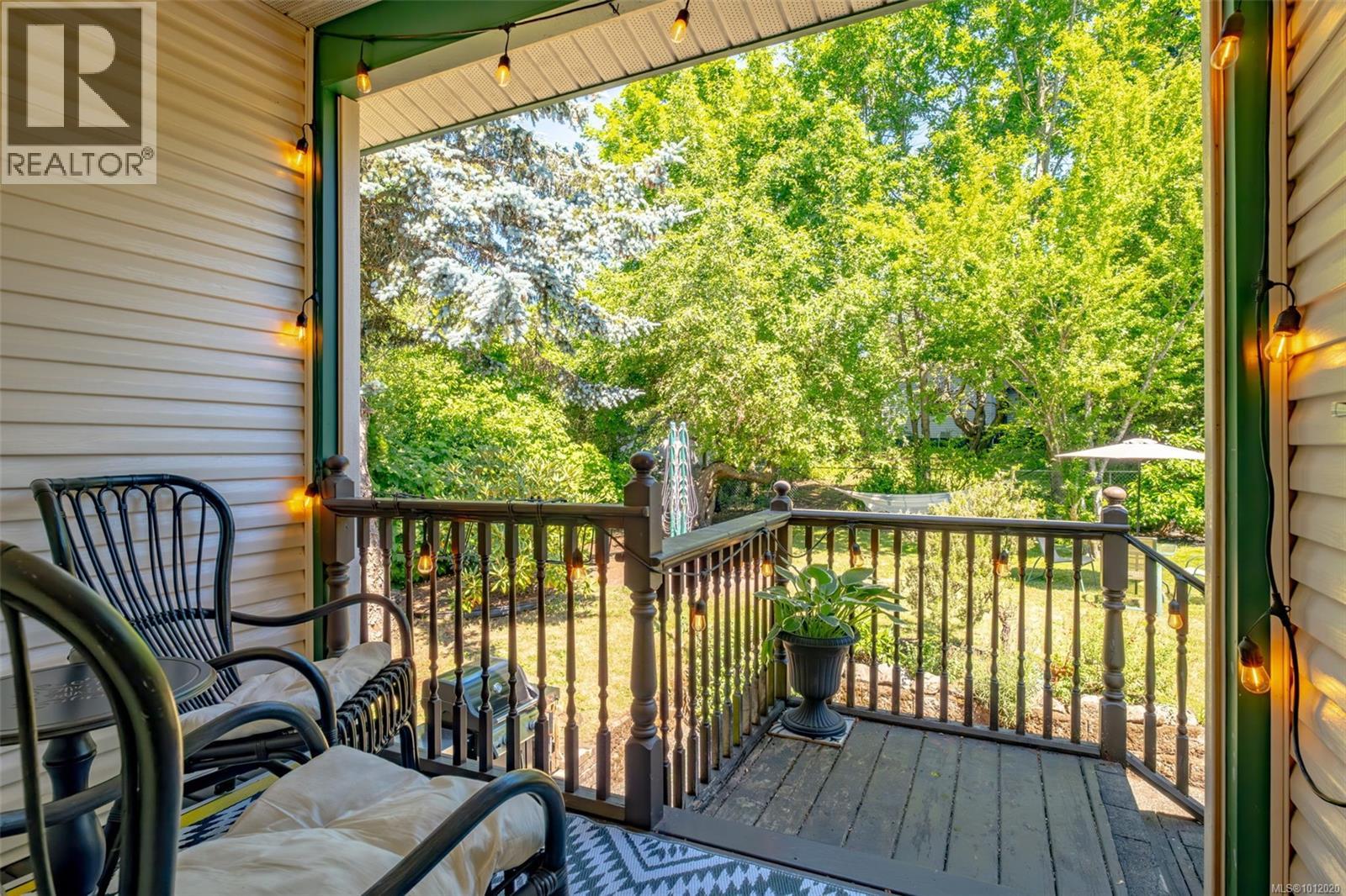 Photo 53 of 536 Bradley St, Nanaimo BC