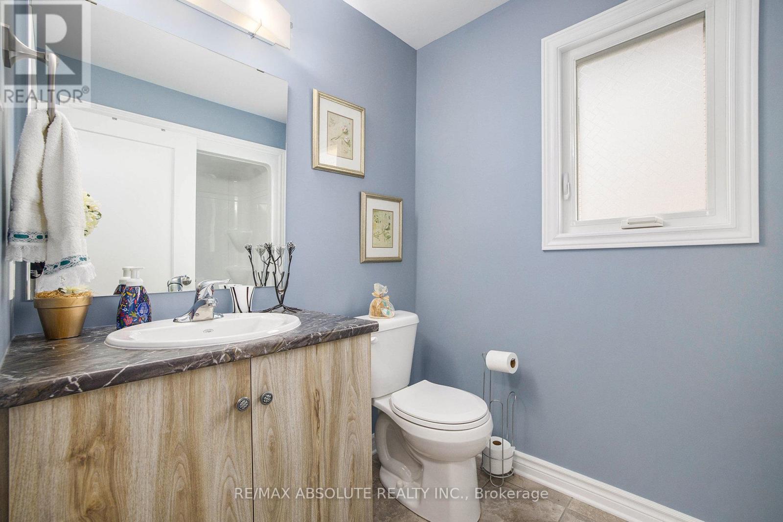 Photo 13 of 2 Morgan Clouthier Way, Arnprior ON