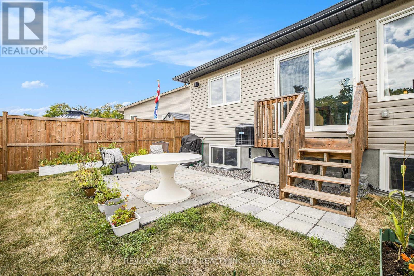 Photo 19 of 2 Morgan Clouthier Way, Arnprior ON