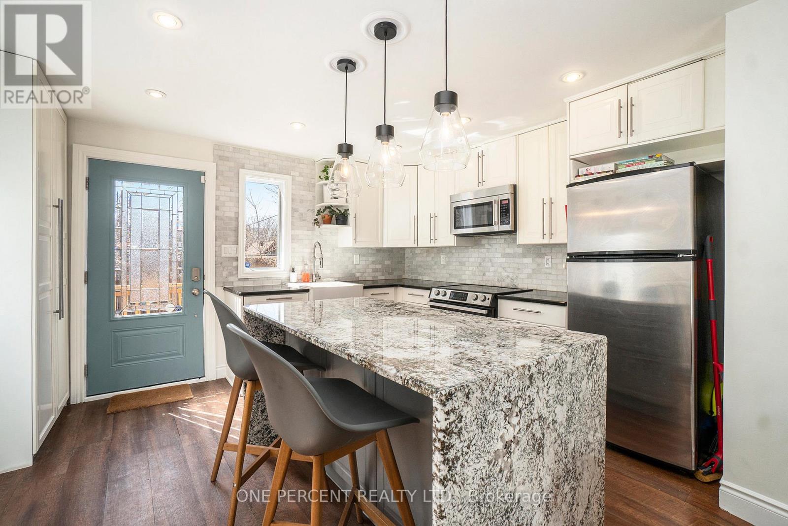 Photo 15 of 266 Bradley Avenue, Ottawa ON
