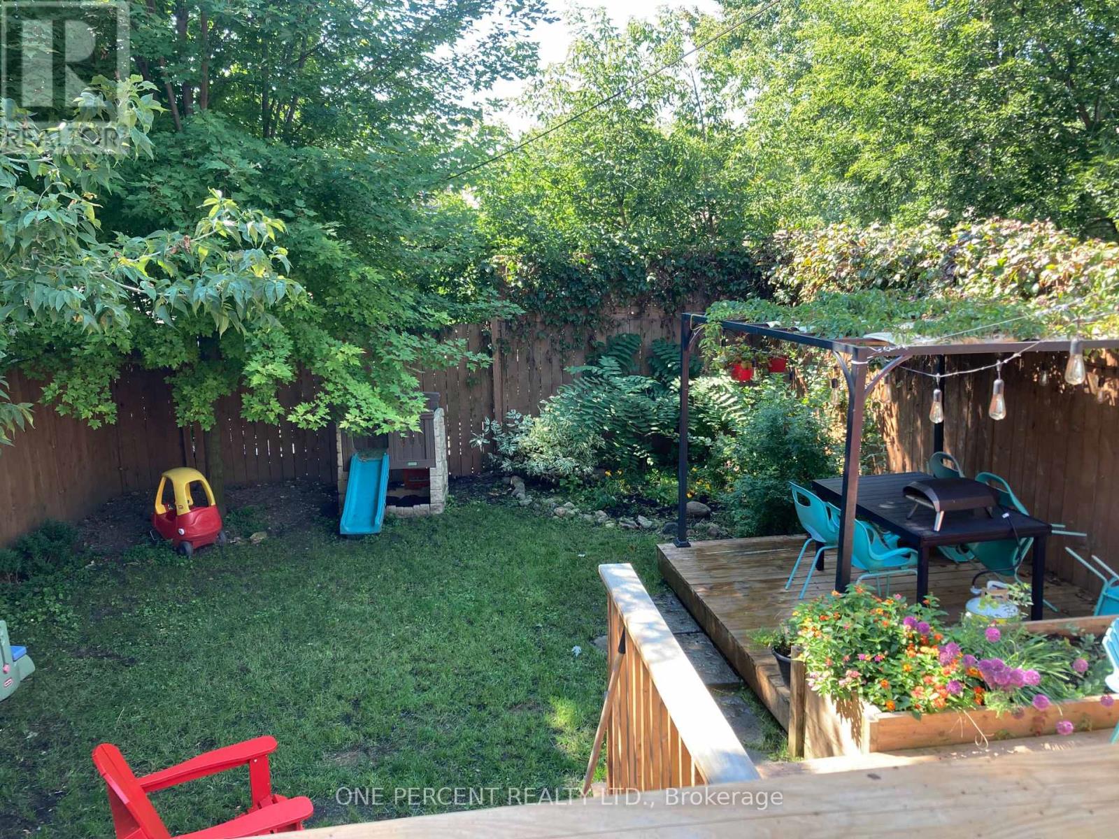 Photo 2 of 266 Bradley Avenue, Ottawa ON