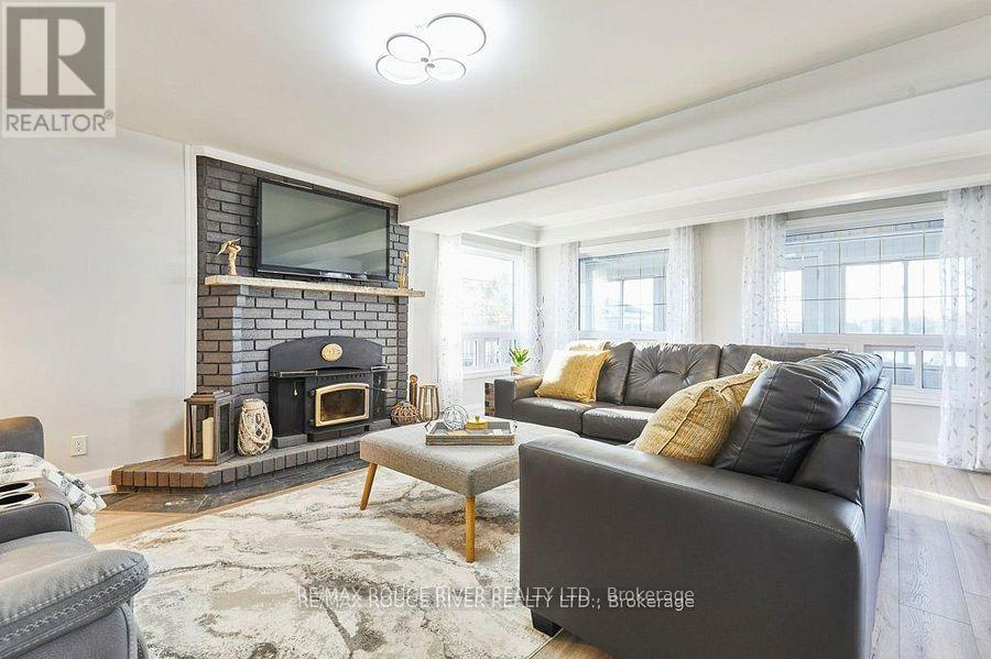 Photo 15 of 81 Laird Drive, Kawartha Lakes ON