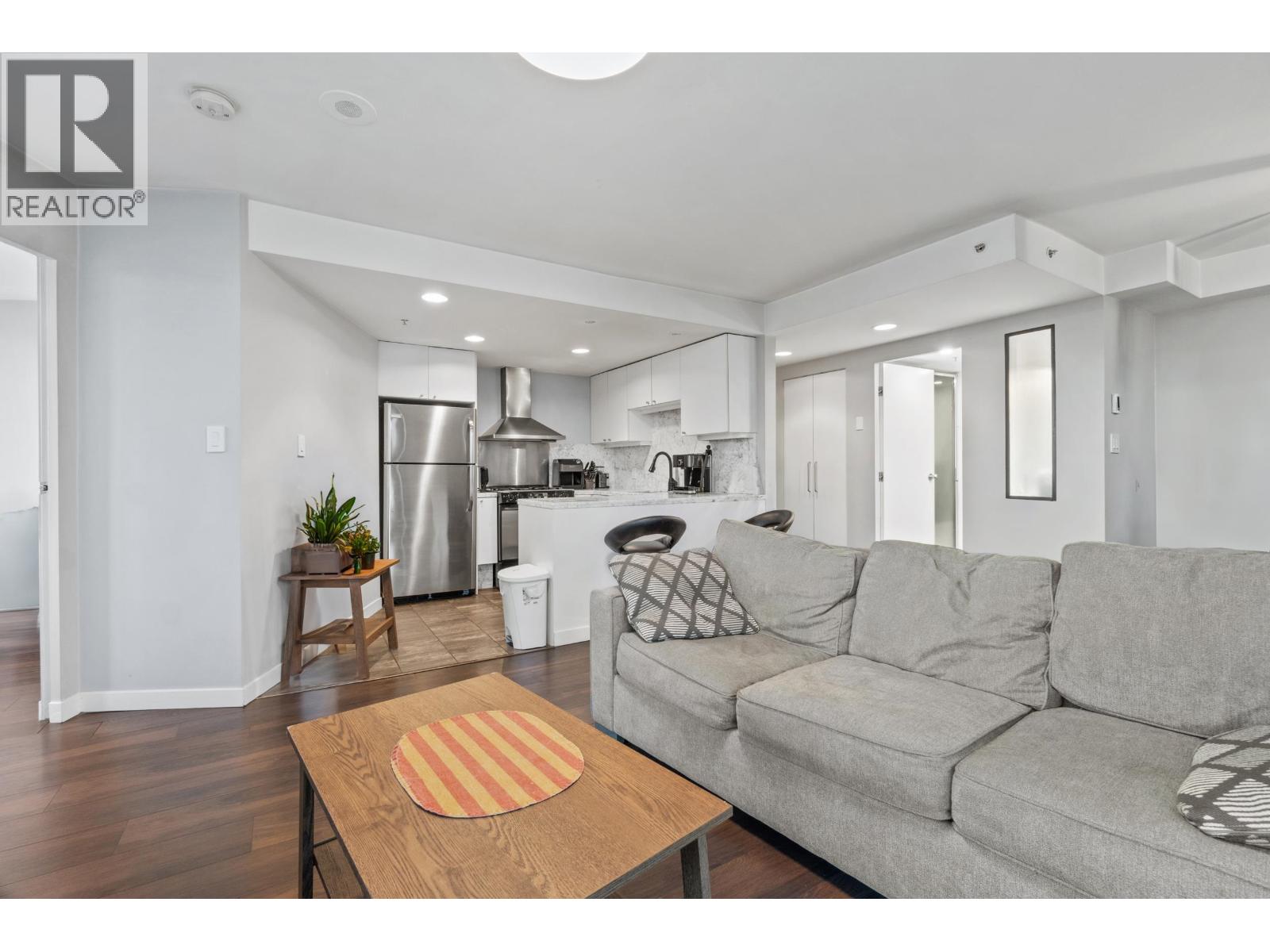 Photo 10 of 2709 501 Pacific Street, Vancouver BC