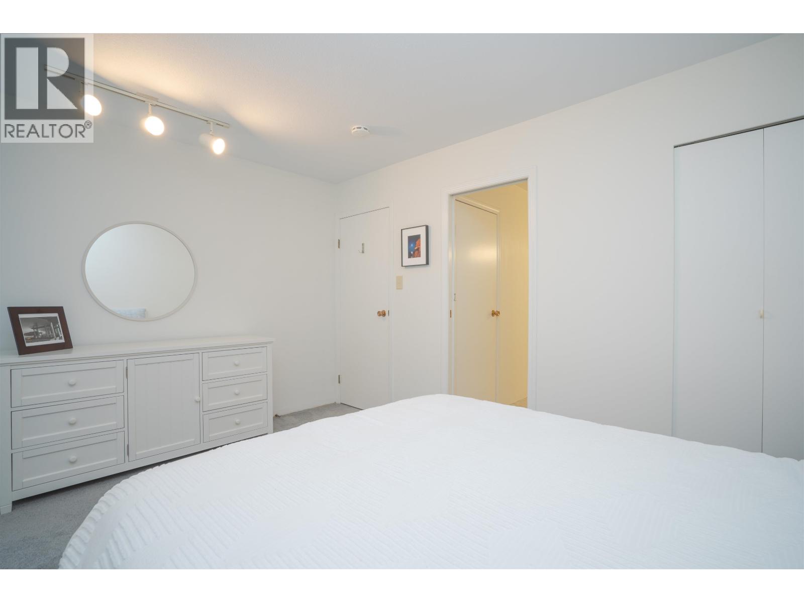 1346 LABURNUM STREET, Vancouver