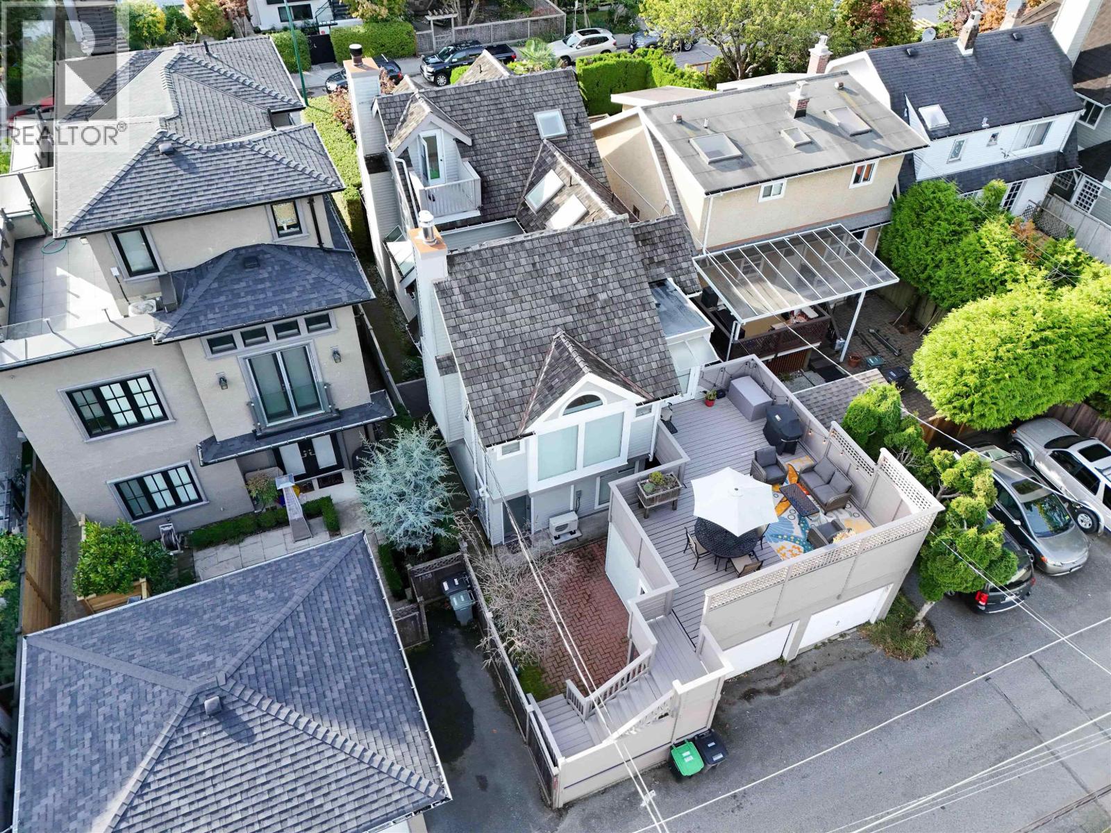 1346 LABURNUM STREET, Vancouver