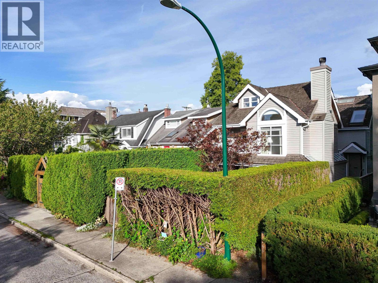 1346 LABURNUM STREET, Vancouver