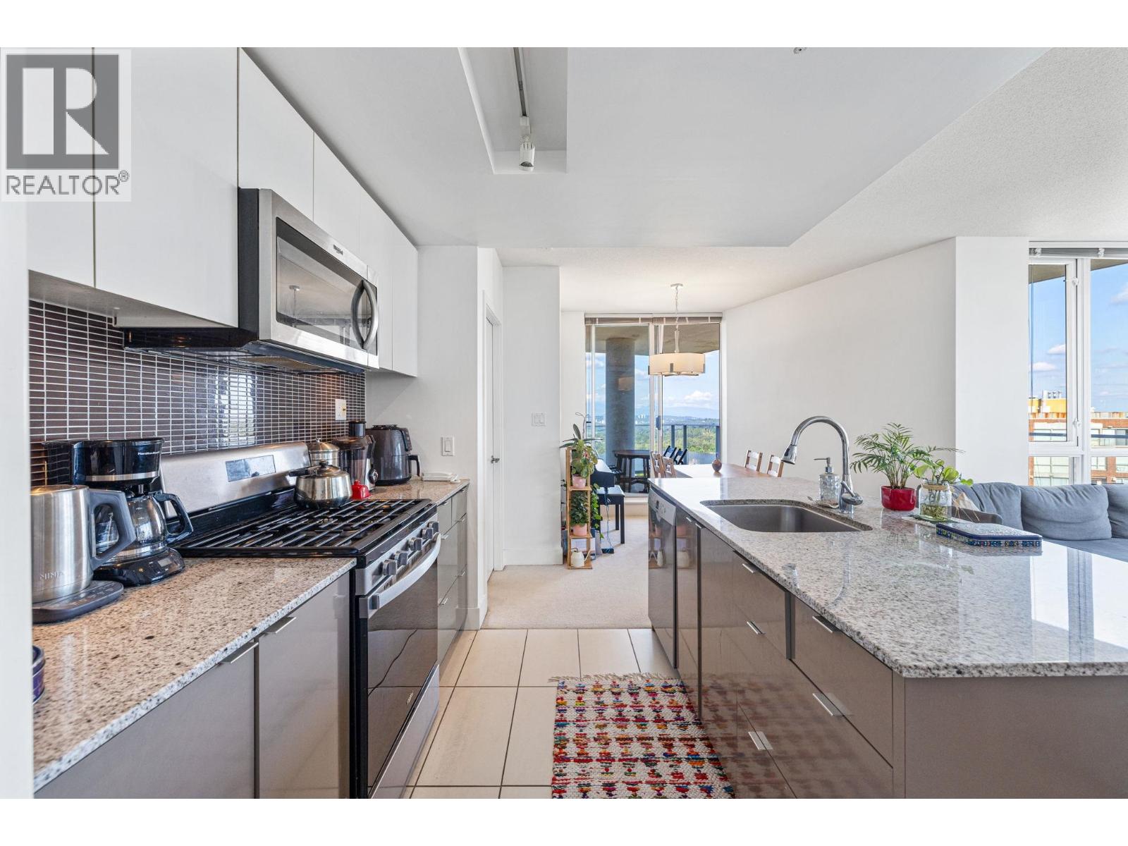 Photo 10 of 2106 4808 Hazel Street, Burnaby BC