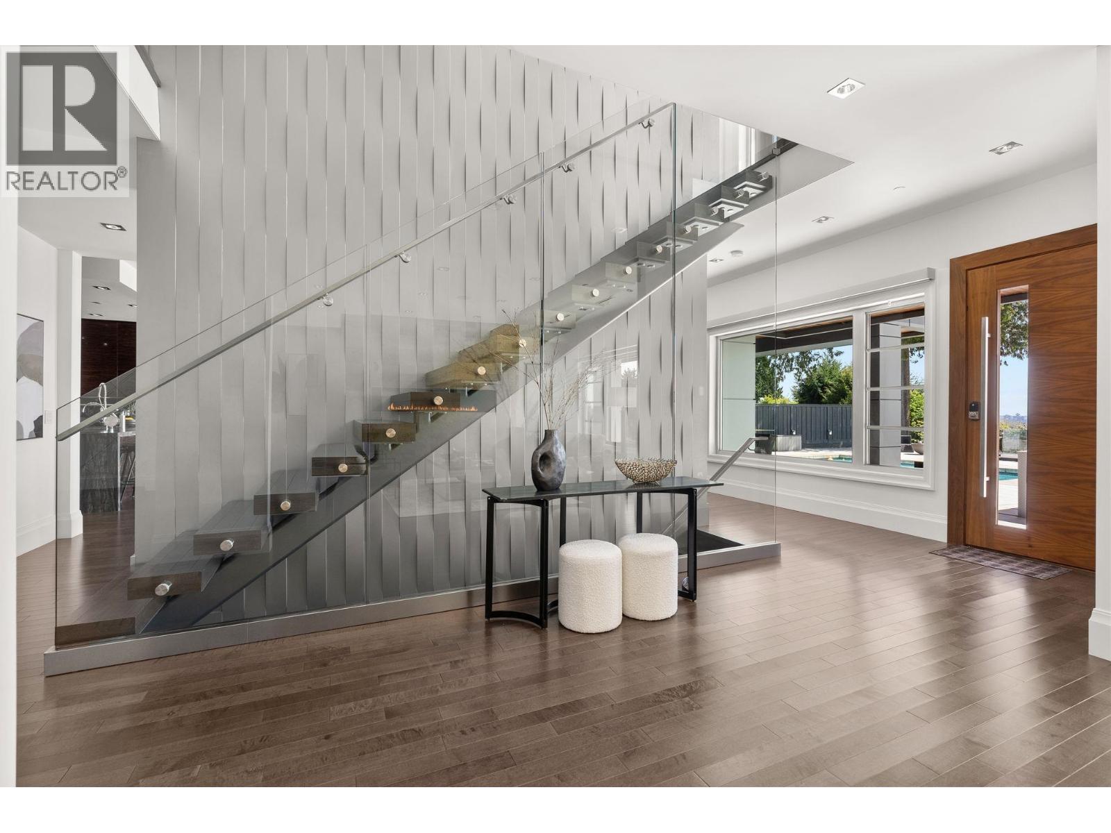 1265 QUEENS AVENUE, West Vancouver