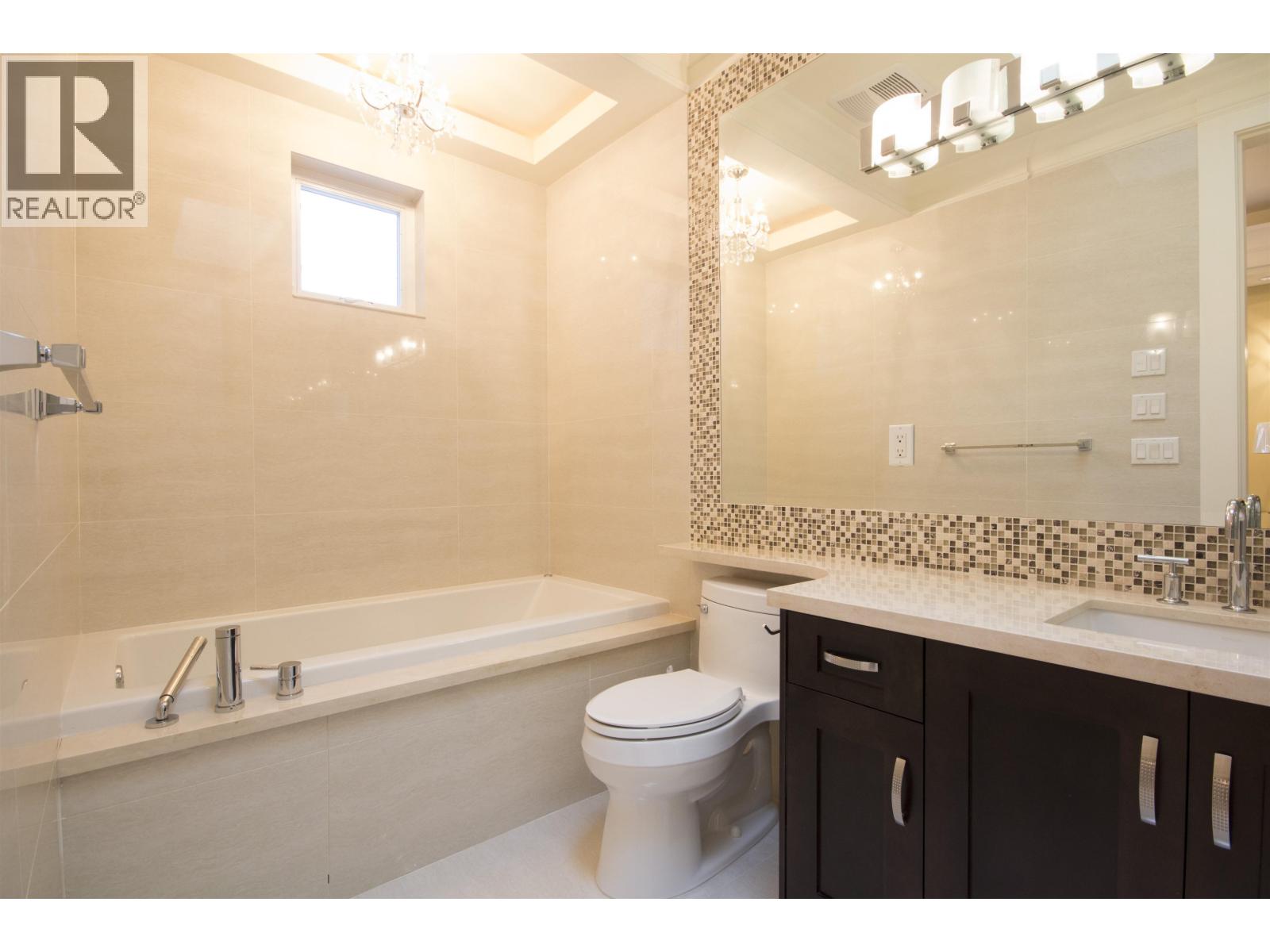 Photo 34 of 7928 Sunnyholme Crescent, Richmond BC
